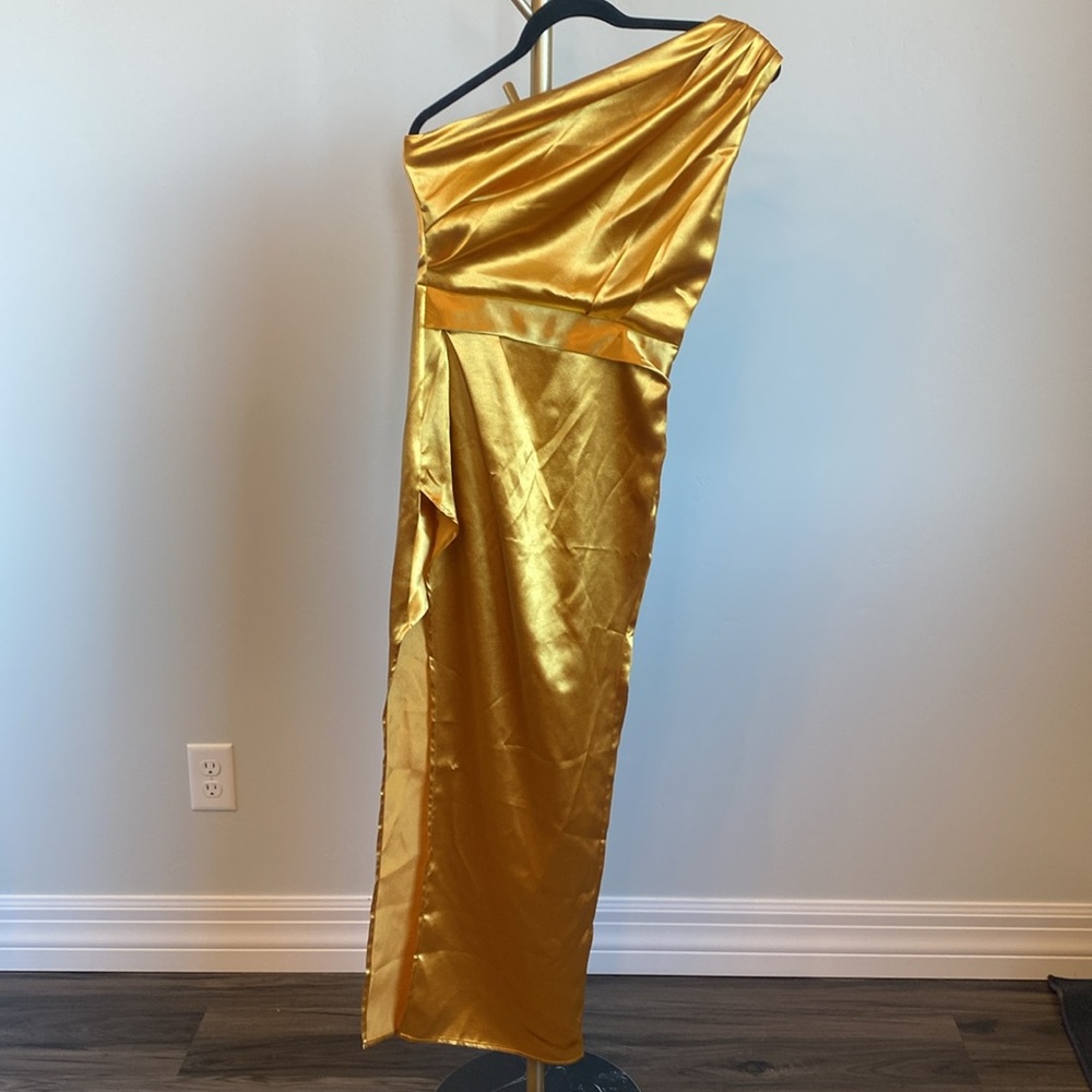 Women’s Gold One Shoulder Maxi Dress, Size Small, EUC - Picture 6 of 11